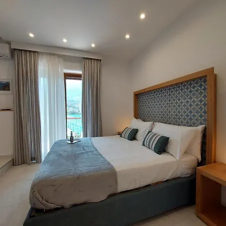 Mistral Luxury 4* ソレント