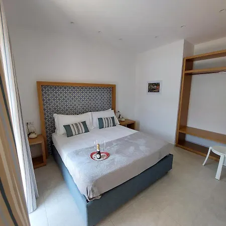 Mistral Luxury